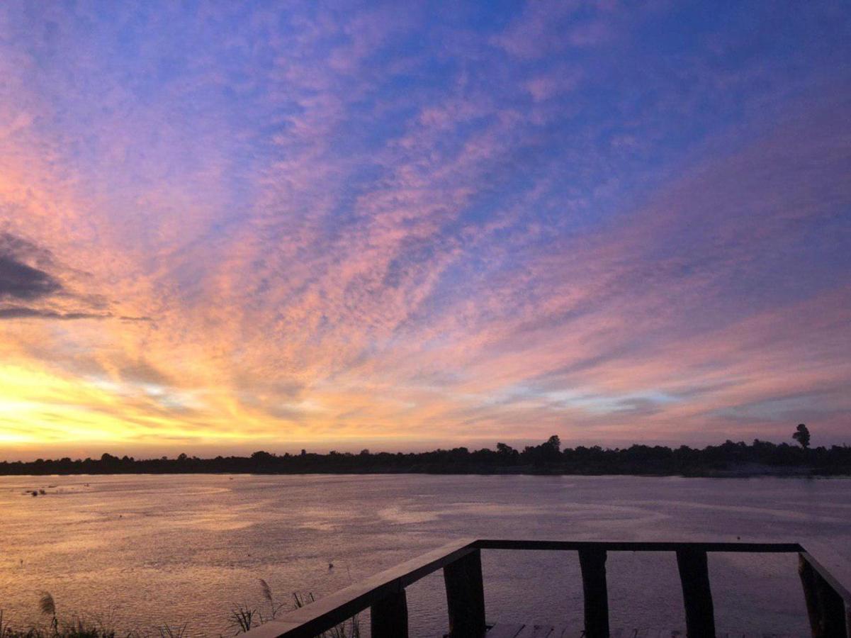 Stung Treng Resort Stoeng Treng Exterior foto